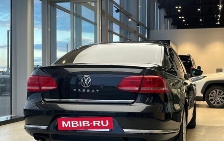 Volkswagen Passat B7, 2011 год, 1 099 000 рублей, 10 фотография