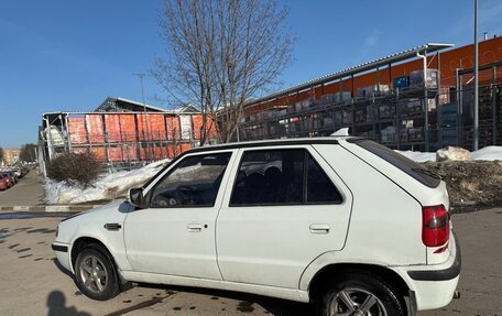 Skoda Felicia I рестайлинг, 2001 год, 100 000 рублей, 3 фотография