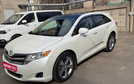 Toyota Venza I, 2011 год, 2 745 000 рублей, 2 фотография