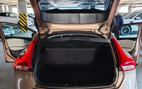 Volvo V40 II рестайлинг, 2015 год, 1 200 000 рублей, 3 фотография