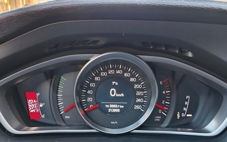 Volvo V40 II рестайлинг, 2015 год, 1 200 000 рублей, 12 фотография