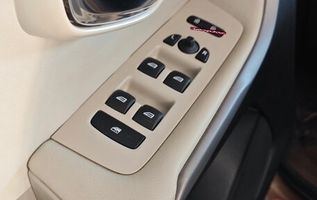 Volvo V40 II рестайлинг, 2015 год, 1 200 000 рублей, 16 фотография