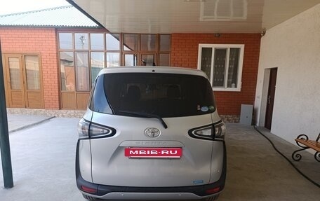 Toyota Sienta II, 2019 год, 2 000 000 рублей, 10 фотография