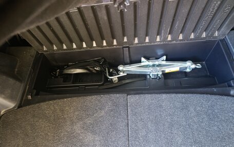 Toyota Sienta II, 2019 год, 2 000 000 рублей, 16 фотография