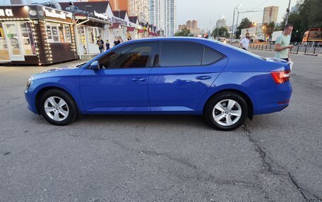 Skoda Superb III рестайлинг, 2018 год, 1 850 000 рублей, 2 фотография