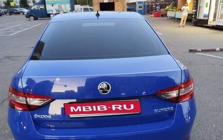 Skoda Superb III рестайлинг, 2018 год, 1 850 000 рублей, 3 фотография