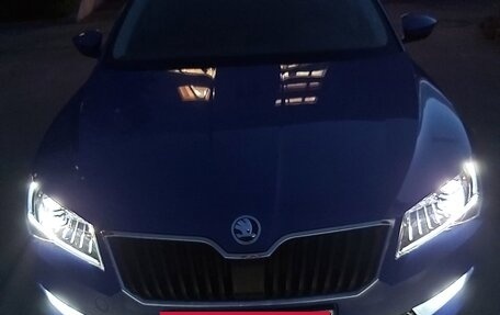 Skoda Superb III рестайлинг, 2018 год, 1 850 000 рублей, 6 фотография