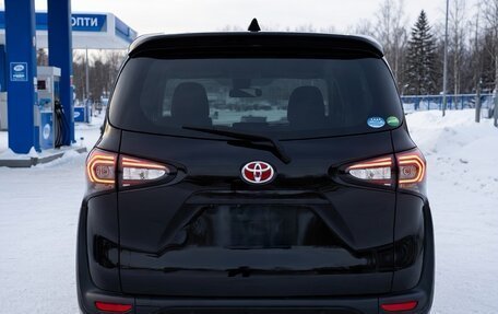 Toyota Sienta II, 2018 год, 1 540 000 рублей, 6 фотография