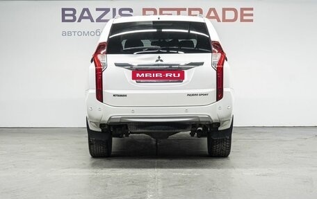 Mitsubishi Pajero Sport III рестайлинг, 2016 год, 3 070 000 рублей, 7 фотография