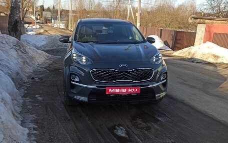 KIA Sportage IV рестайлинг, 2020 год, 2 350 000 рублей, 1 фотография