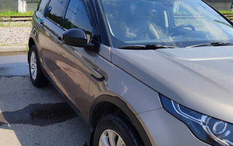 Land Rover Discovery Sport I рестайлинг, 2017 год, 2 400 000 рублей, 3 фотография