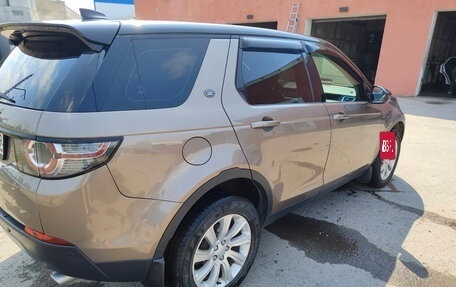 Land Rover Discovery Sport I рестайлинг, 2017 год, 2 400 000 рублей, 5 фотография