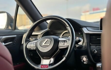 Lexus RX IV рестайлинг, 2017 год, 4 250 000 рублей, 14 фотография