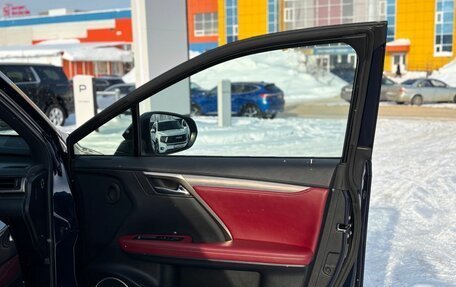 Lexus RX IV рестайлинг, 2017 год, 4 250 000 рублей, 34 фотография