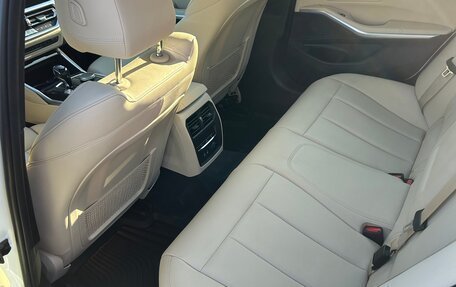 BMW 3 серия, 2020 год, 3 900 000 рублей, 12 фотография