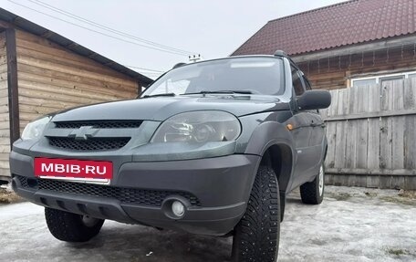 Chevrolet Niva I рестайлинг, 2010 год, 500 000 рублей, 2 фотография