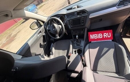 Volkswagen Tiguan II, 2020 год, 2 350 000 рублей, 8 фотография