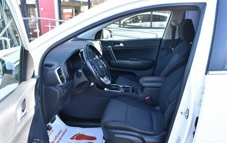 KIA Sportage IV рестайлинг, 2020 год, 2 299 000 рублей, 9 фотография