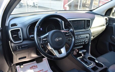 KIA Sportage IV рестайлинг, 2020 год, 2 299 000 рублей, 8 фотография