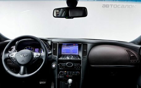 Infiniti QX70, 2015 год, 3 450 000 рублей, 8 фотография