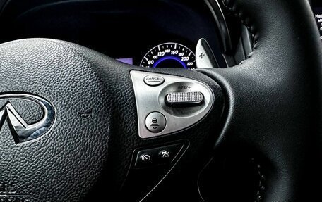 Infiniti QX70, 2015 год, 3 450 000 рублей, 11 фотография