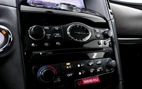 Infiniti QX70, 2015 год, 3 450 000 рублей, 18 фотография