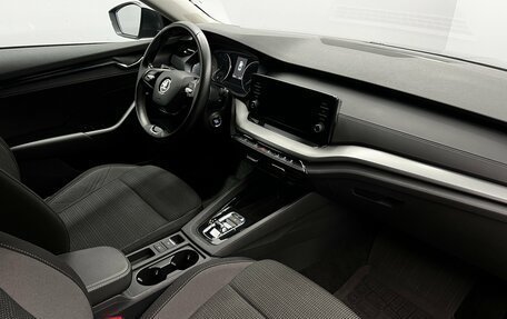 Skoda Octavia IV, 2021 год, 1 999 000 рублей, 12 фотография