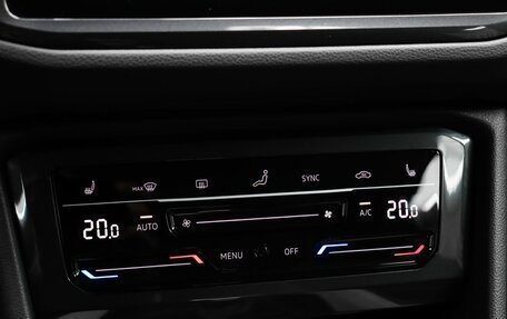 Volkswagen Tiguan II, 2021 год, 3 690 000 рублей, 15 фотография