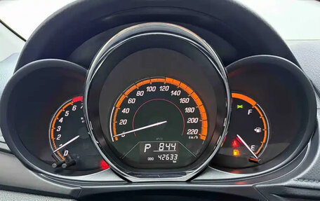 Toyota Yaris XP150 рестайлинг, 2022 год, 1 040 000 рублей, 11 фотография