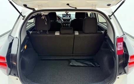 Toyota Yaris XP150 рестайлинг, 2022 год, 1 040 000 рублей, 23 фотография