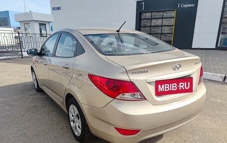 Hyundai Solaris II рестайлинг, 2011 год, 885 000 рублей, 7 фотография