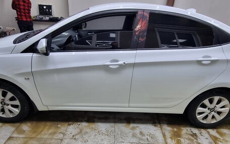 Hyundai Solaris II рестайлинг, 2015 год, 750 000 рублей, 8 фотография