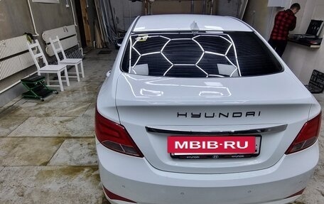 Hyundai Solaris II рестайлинг, 2015 год, 750 000 рублей, 6 фотография