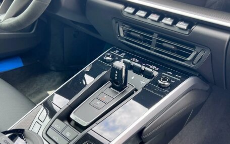 Porsche 911, 2025 год, 28 000 000 рублей, 19 фотография