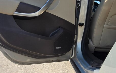 Opel Insignia II рестайлинг, 2008 год, 650 000 рублей, 15 фотография