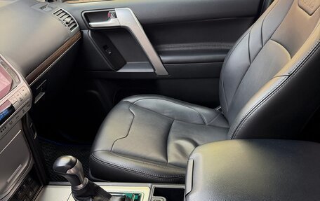 Toyota Land Cruiser Prado 150 рестайлинг 2, 2019 год, 5 300 000 рублей, 5 фотография