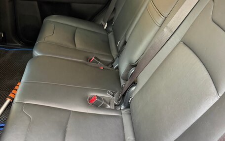 Toyota Land Cruiser Prado 150 рестайлинг 2, 2019 год, 5 300 000 рублей, 7 фотография