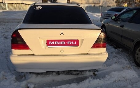 Mercedes-Benz C-Класс, 1994 год, 230 000 рублей, 3 фотография