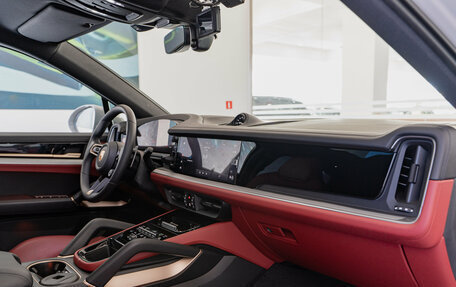 Porsche Cayenne III, 2024 год, 20 990 000 рублей, 9 фотография