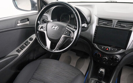 Hyundai Solaris II рестайлинг, 2015 год, 889 000 рублей, 10 фотография