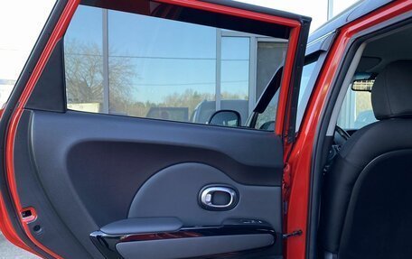 KIA Soul II рестайлинг, 2017 год, 1 869 000 рублей, 25 фотография