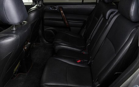 Toyota Highlander III, 2011 год, 1 340 000 рублей, 15 фотография