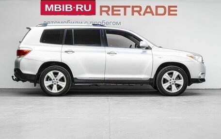 Toyota Highlander III, 2011 год, 1 340 000 рублей, 5 фотография