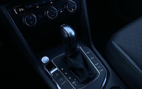 Volkswagen Tiguan II, 2020 год, 2 559 000 рублей, 18 фотография