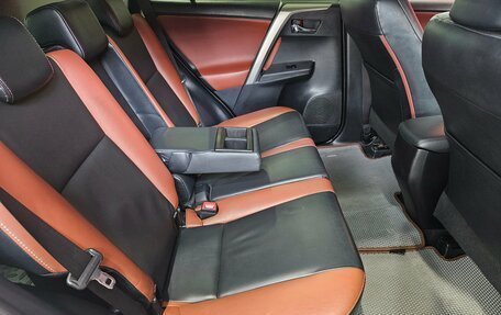 Toyota RAV4, 2014 год, 1 799 000 рублей, 13 фотография