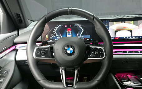 BMW 5 серия, 2025 год, 8 950 000 рублей, 11 фотография