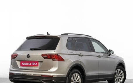 Volkswagen Tiguan II, 2021 год, 2 599 000 рублей, 5 фотография