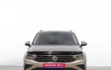 Volkswagen Tiguan II, 2021 год, 2 599 000 рублей, 2 фотография