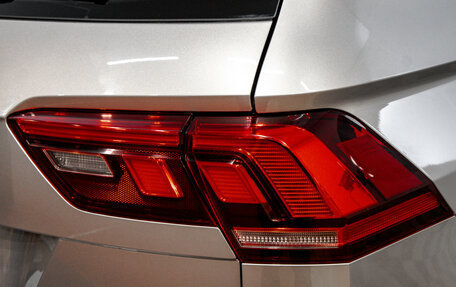 Volkswagen Tiguan II, 2021 год, 2 599 000 рублей, 9 фотография