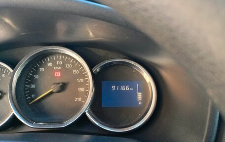 Renault Logan II, 2016 год, 825 000 рублей, 3 фотография